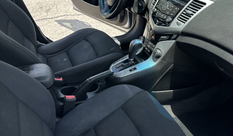
								CHEVROLTE CRUZE full									