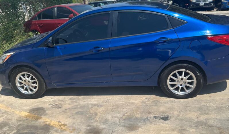 
								HYUNDAI ACCENT full									